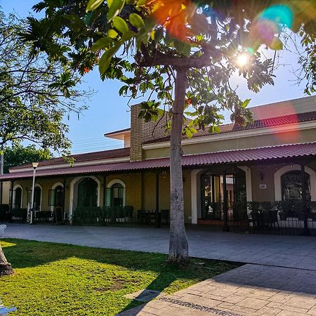 Concierge Plaza La Villa Коліма Екстер'єр фото