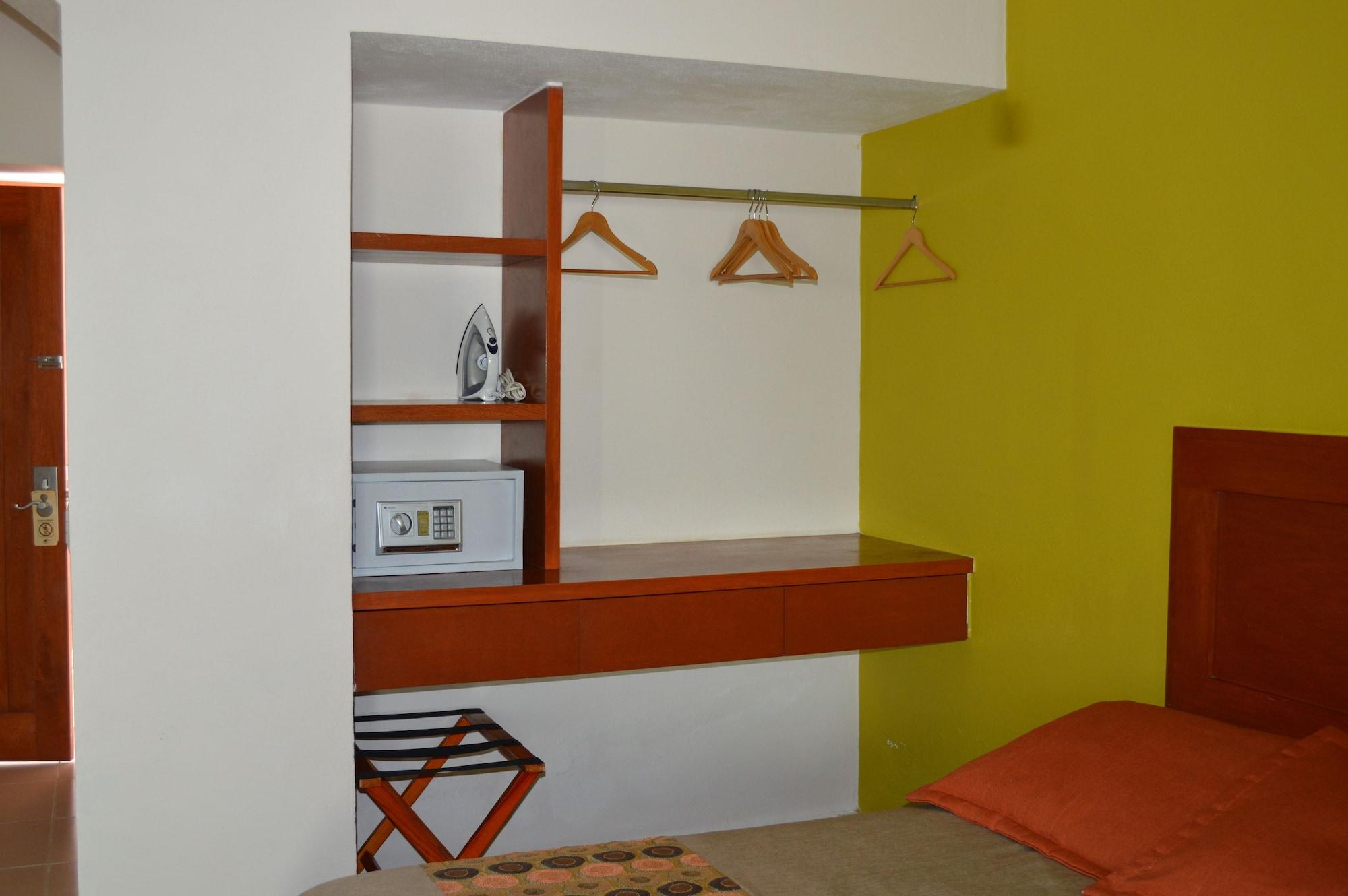 Concierge Plaza La Villa Коліма Екстер'єр фото