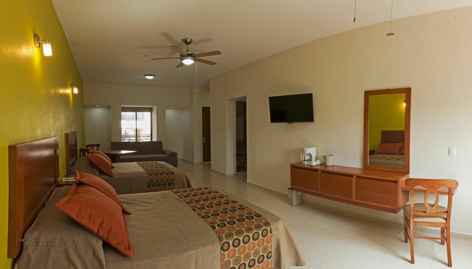 Concierge Plaza La Villa Коліма Екстер'єр фото