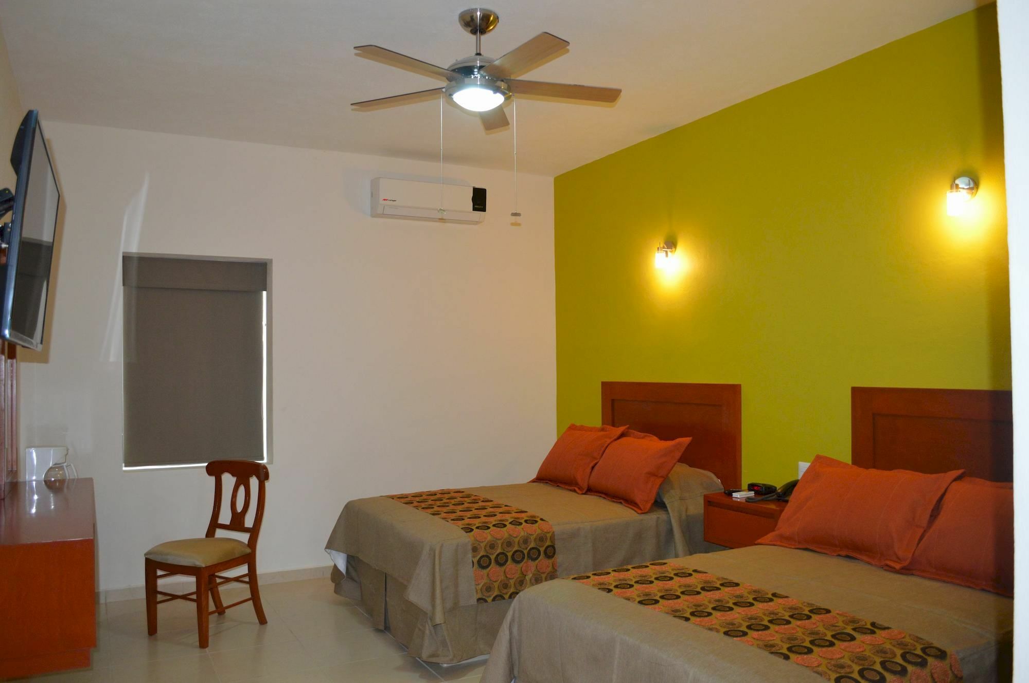 Concierge Plaza La Villa Коліма Екстер'єр фото