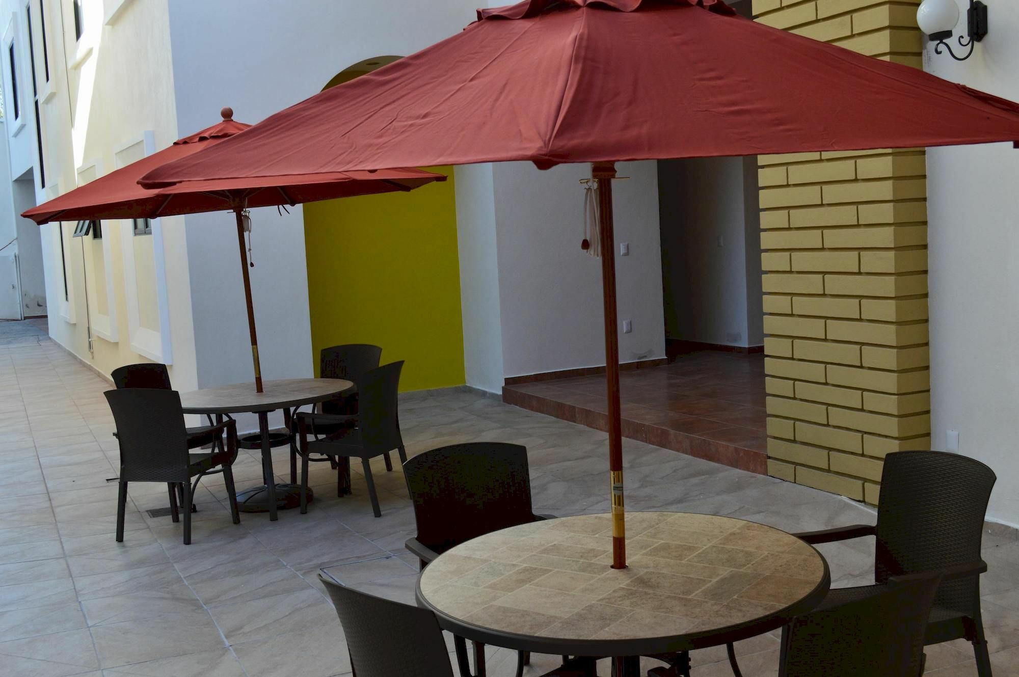 Concierge Plaza La Villa Коліма Екстер'єр фото