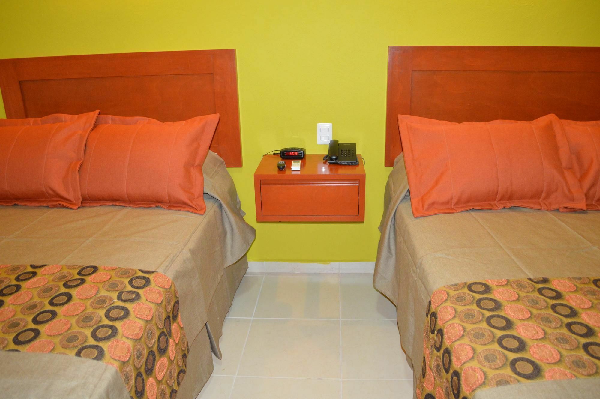 Concierge Plaza La Villa Коліма Екстер'єр фото