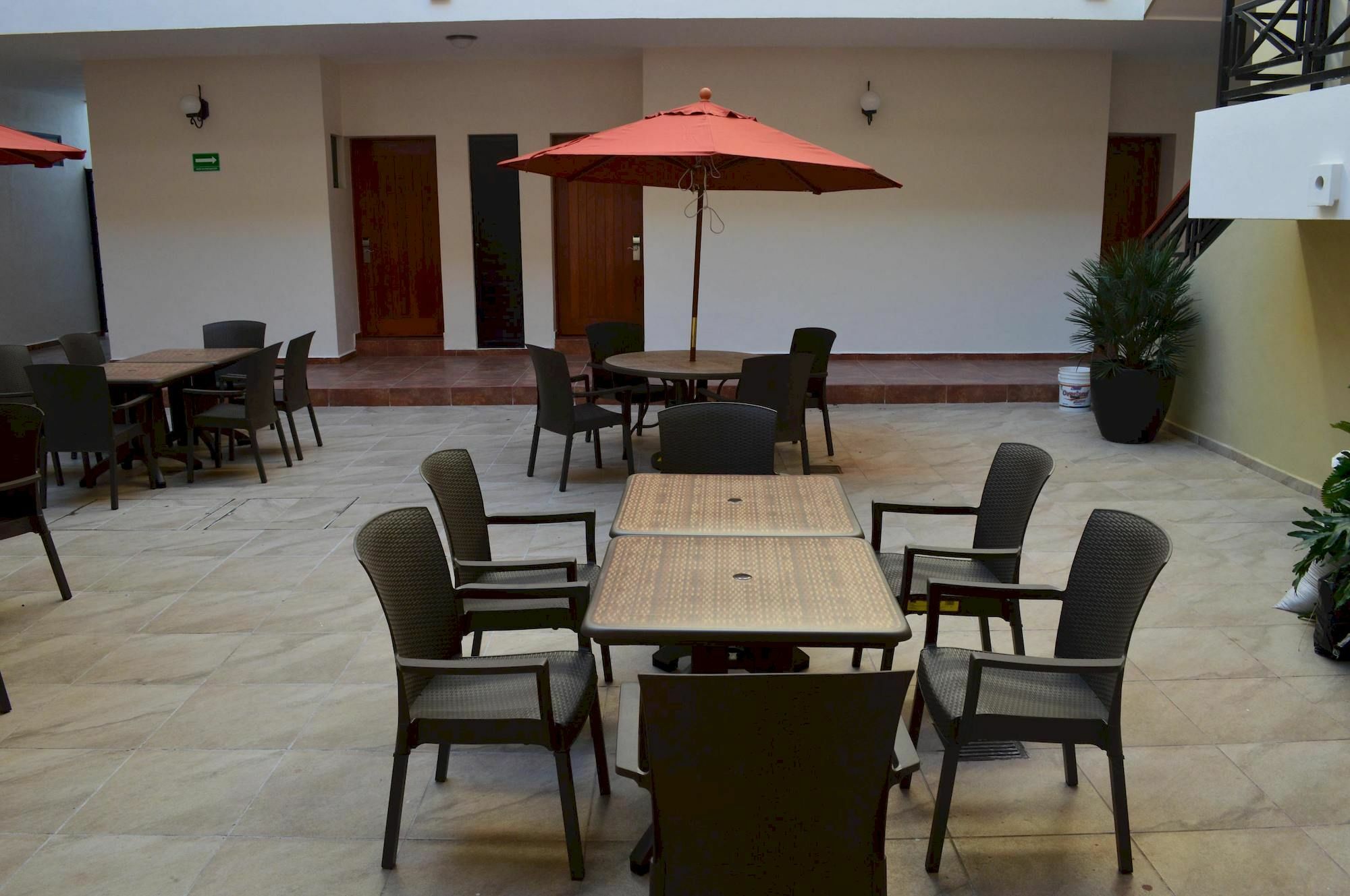 Concierge Plaza La Villa Коліма Екстер'єр фото